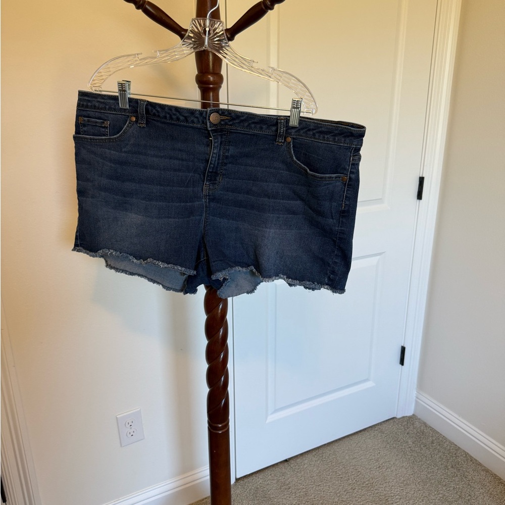 LC Lauren Conrad Indigo Denim Shorts